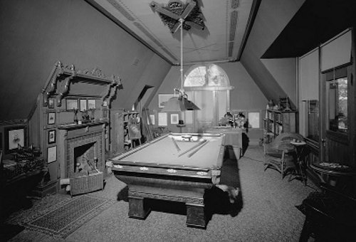 twain Mark Twain billiards room attic pool table.